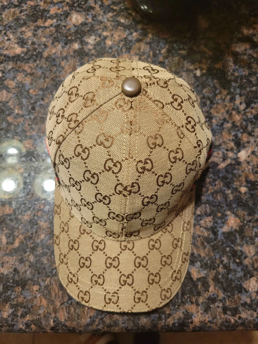 Gucci Beige/Brown Monogram Hat with Green-Red Web - Picture 4 of 9